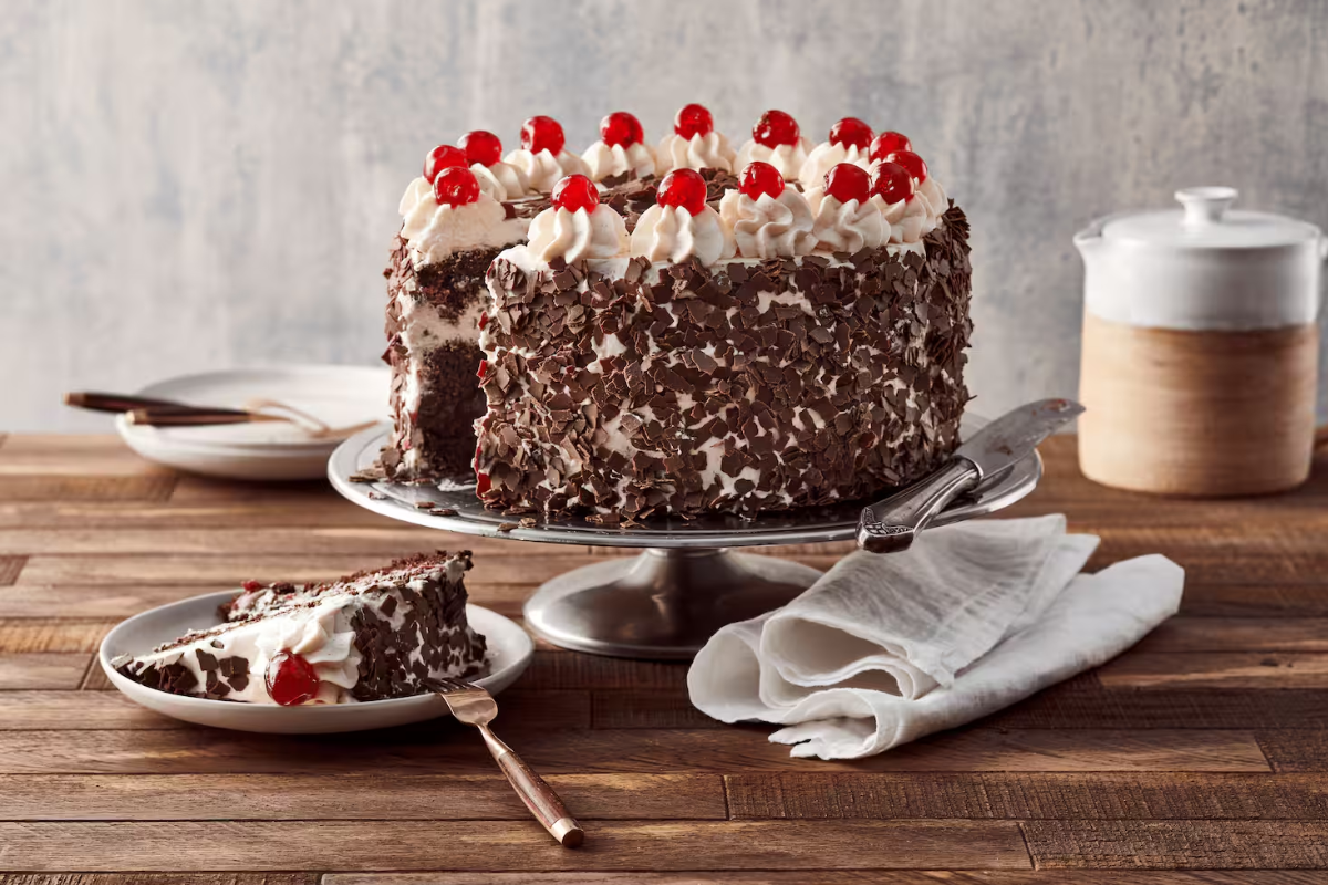 Schwarzwälder Kirschtorte: Der süße Star unter den deutschen Desserts